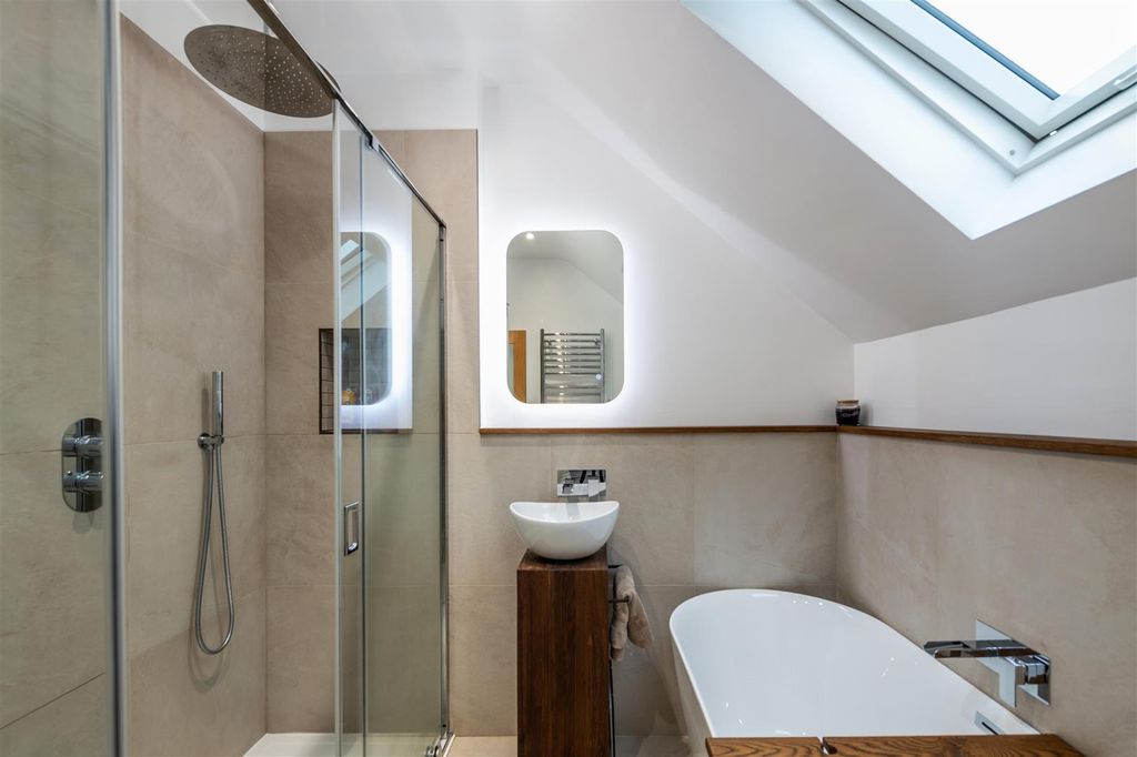 Additional image 12 of 2 bed semi-detached house for saleNutley Lane, Reigate RH2
