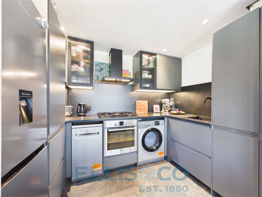 Property photo 2 of 12 Picture No. 03