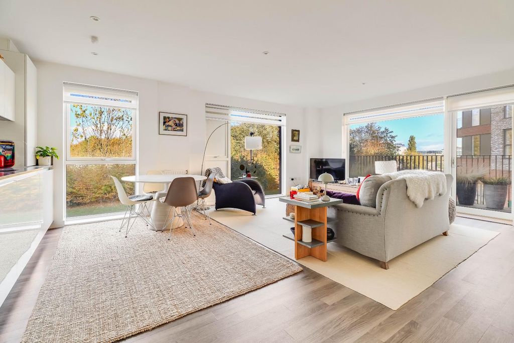 Property photo 2 of 11 Img_7642.Jpg