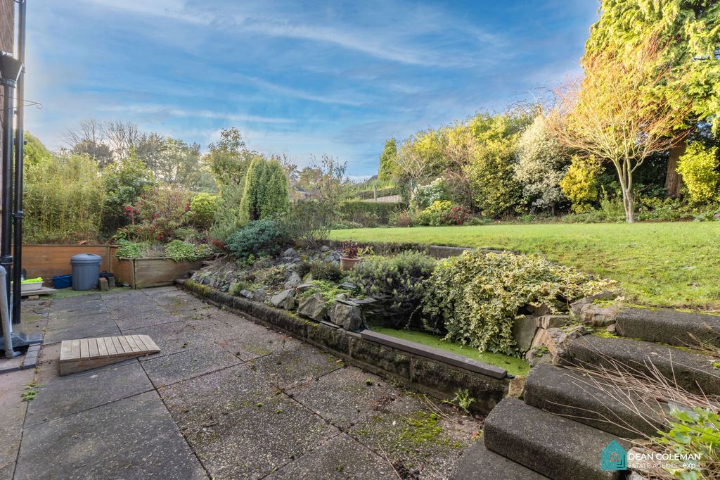 Property photo 2 of 26