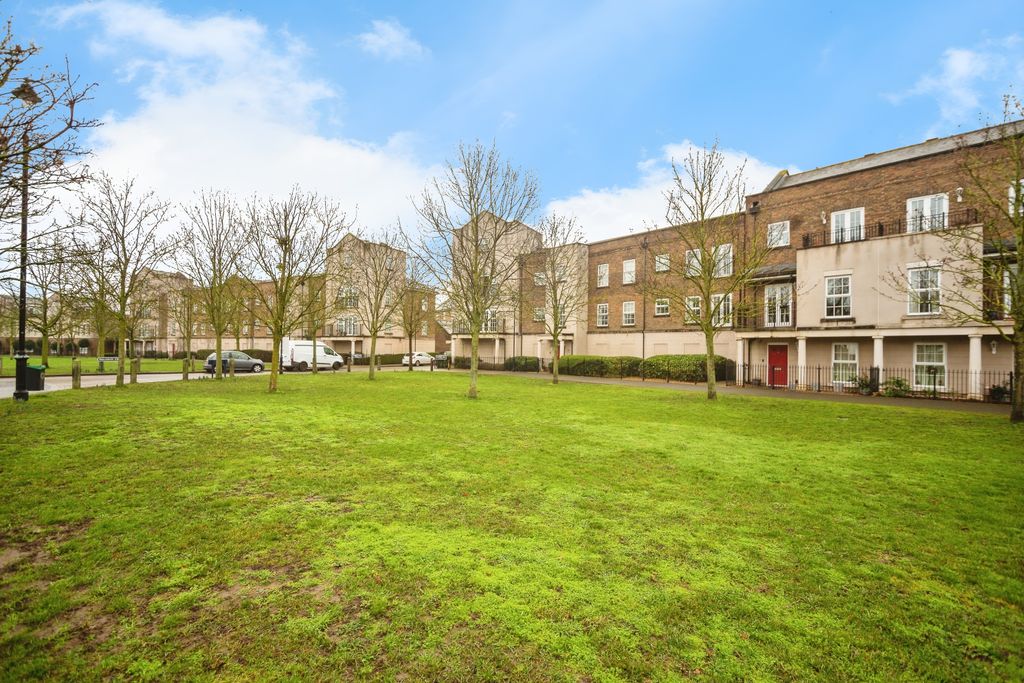 Property photo 1 of 20 Front View