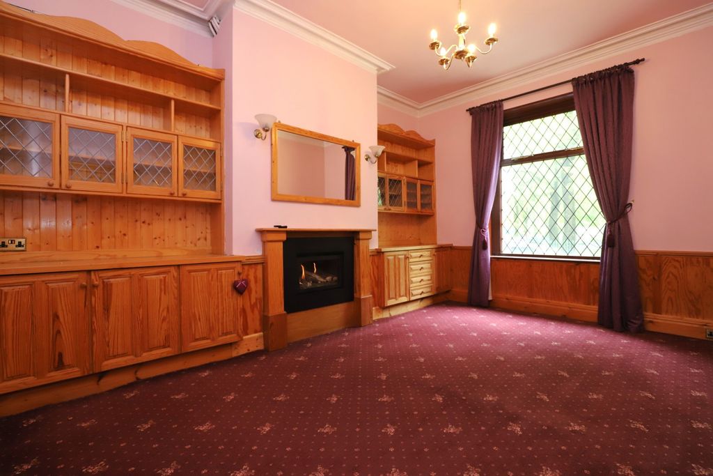 Property photo 2 of 38