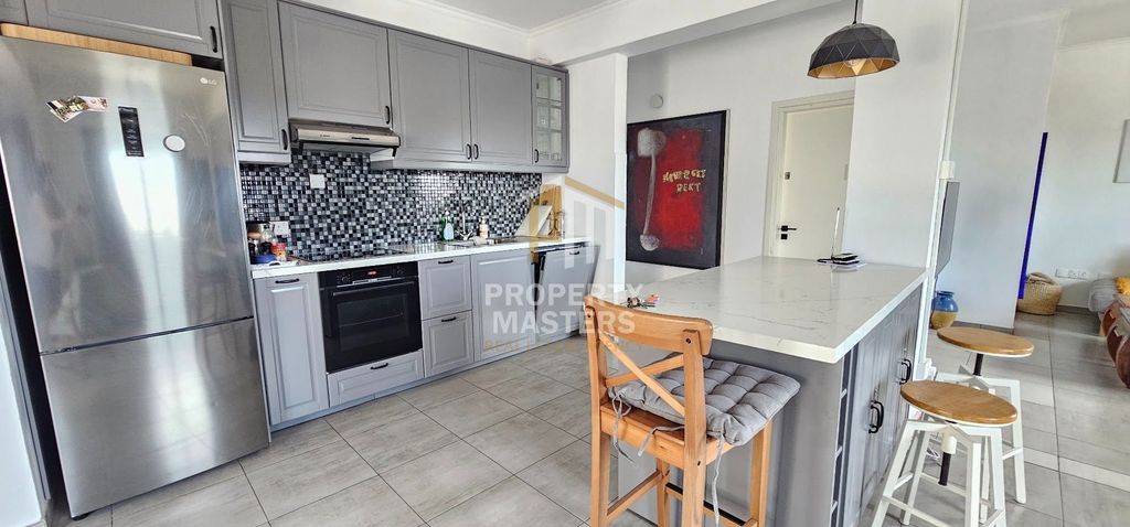 Property photo 2 of 26