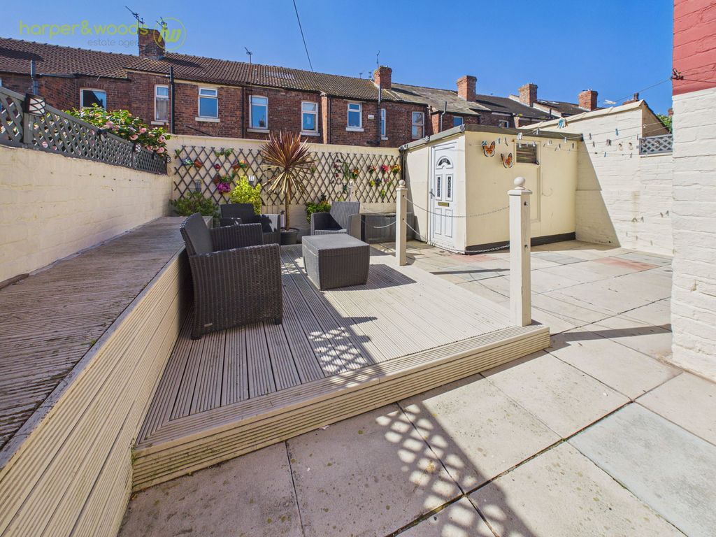 Property photo 2 of 38