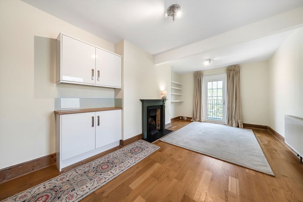 Property photo 3 of 7