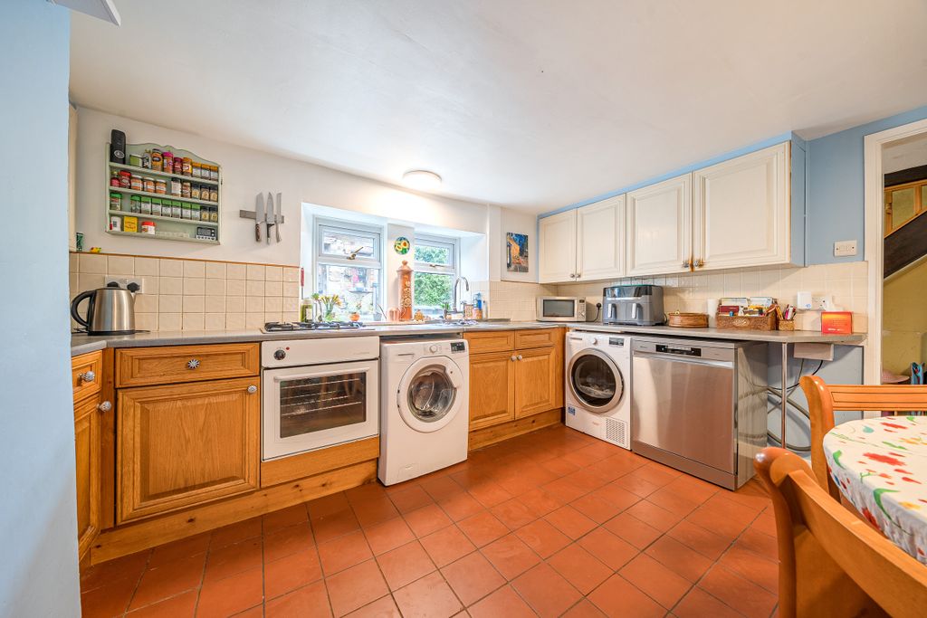 Property photo 3 of 22 Kitchen / Breakfast Room