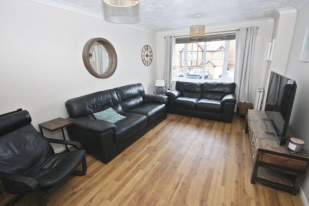 Property photo 2 of 13 4729423