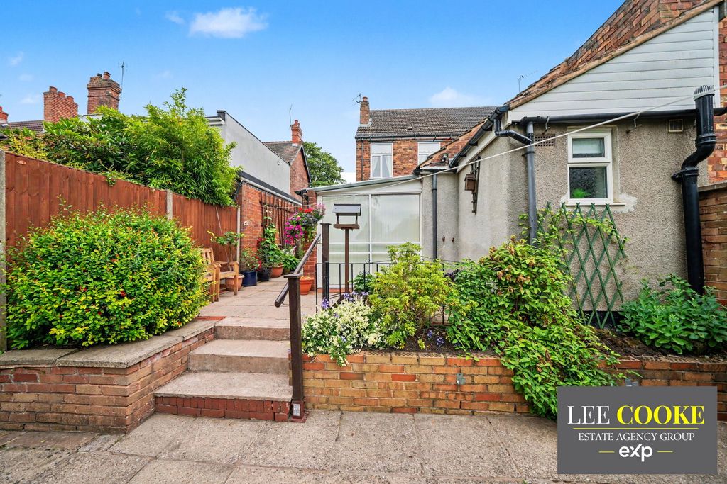 Property photo 3 of 39