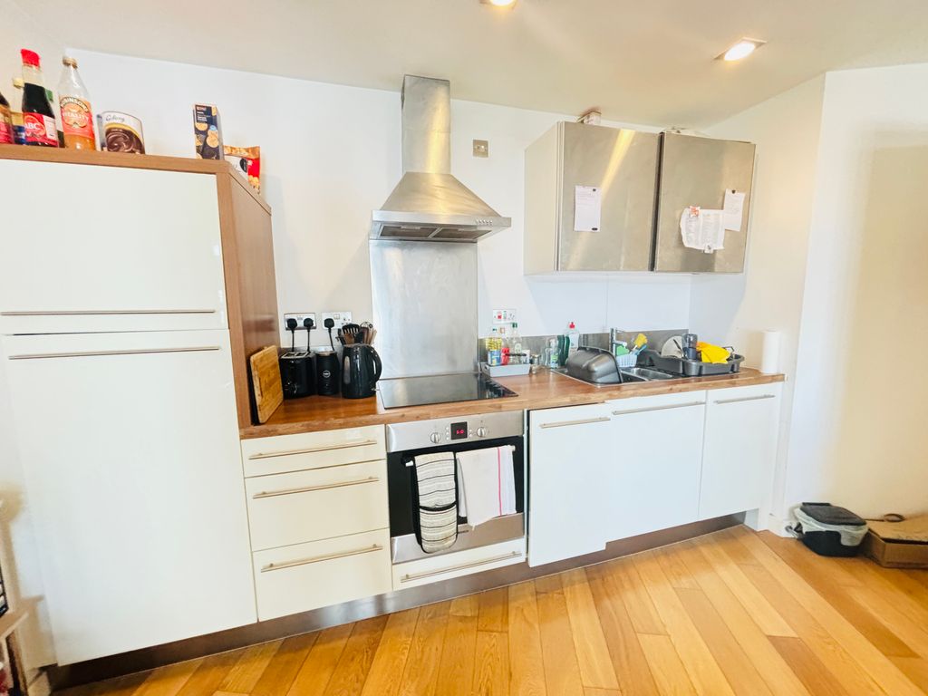 Property photo 2 of 5 Gallery