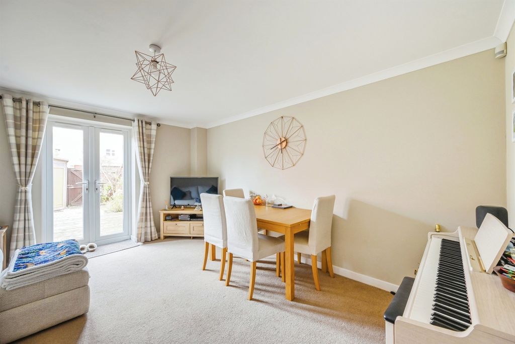 Property photo 2 of 19 Exterior