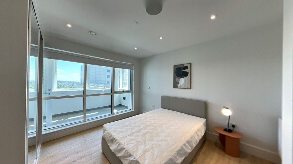 Property photo 3 of 19 Bedroom