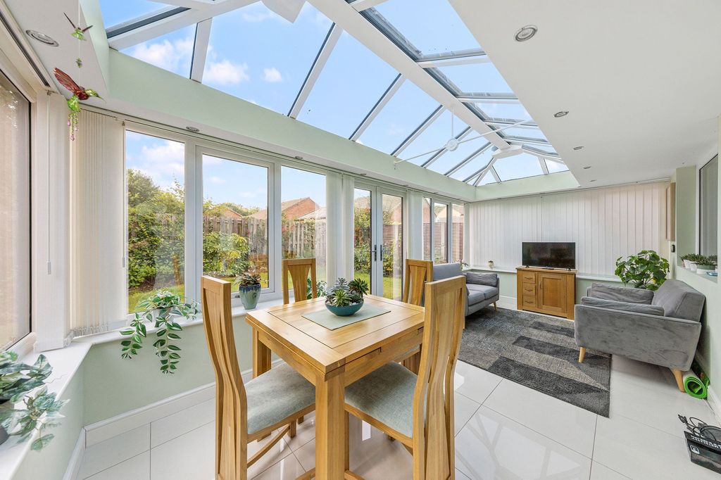 Property photo 3 of 24