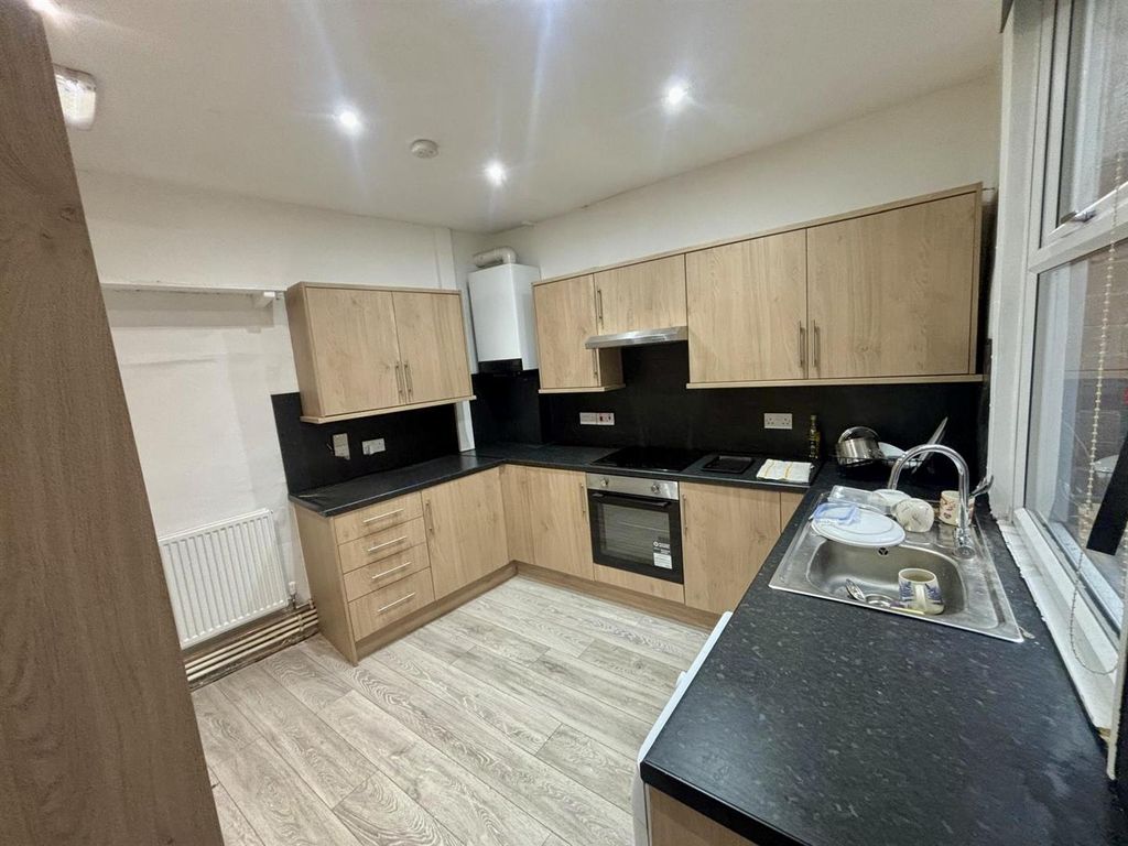 Property photo 2 of 15 Img_6011.Jpg