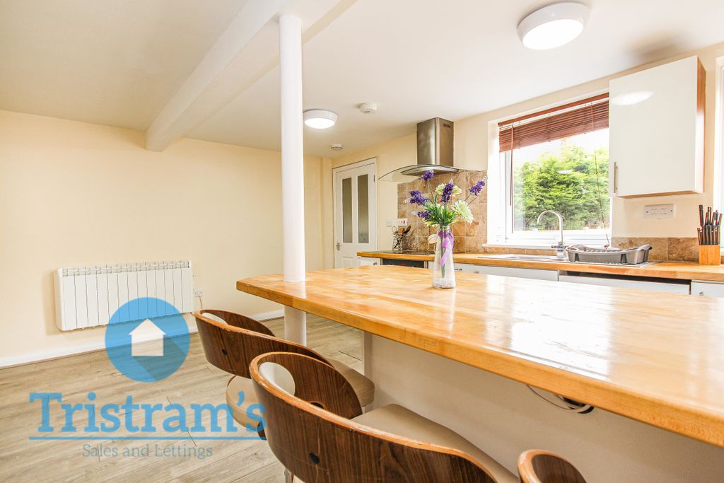Property photo 2 of 10 Img_7808