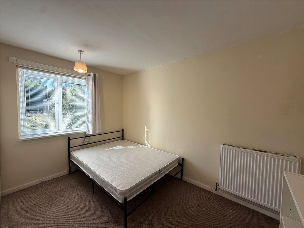Property photo 3 of 16 Picture No. 02