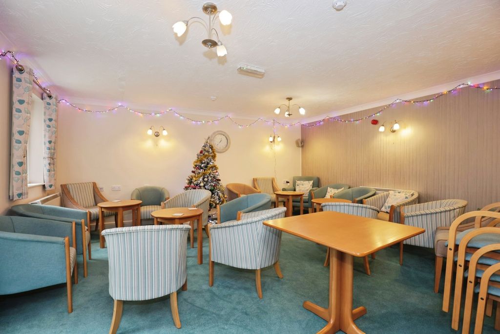 Property photo 2 of 12 Pbox-Img.Jpg