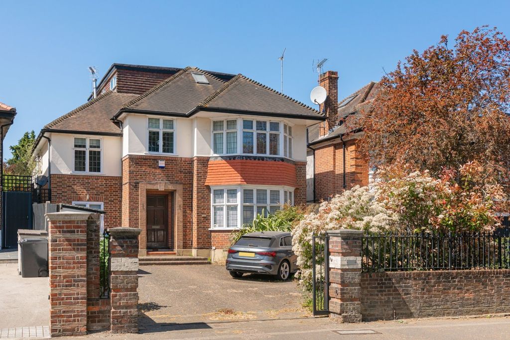 Property photo 1 of 10