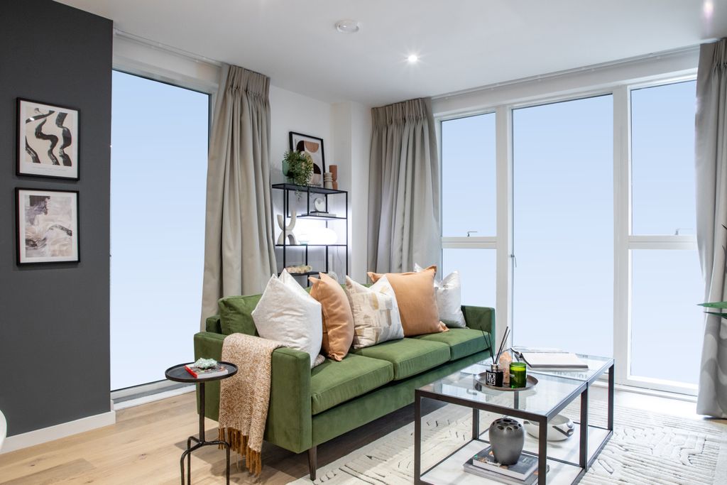 Property photo 3 of 15 24.03.19 Verdica Chalk Farm 2 Bd Sh-53.Jpg