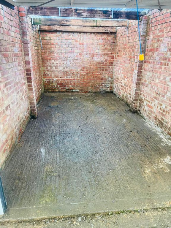 Property photo 3 of 3