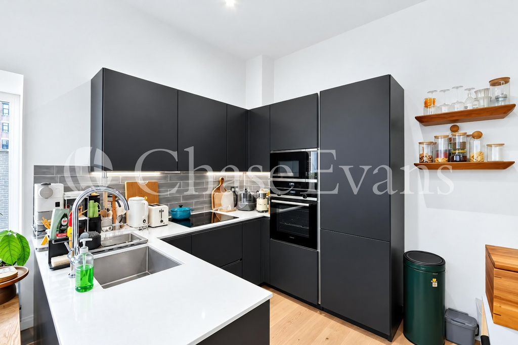Property photo 2 of 12 Kitchen