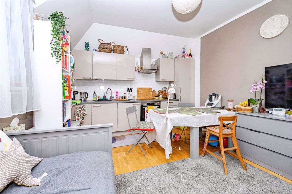 Property photo 3 of 6 Picture No. 07