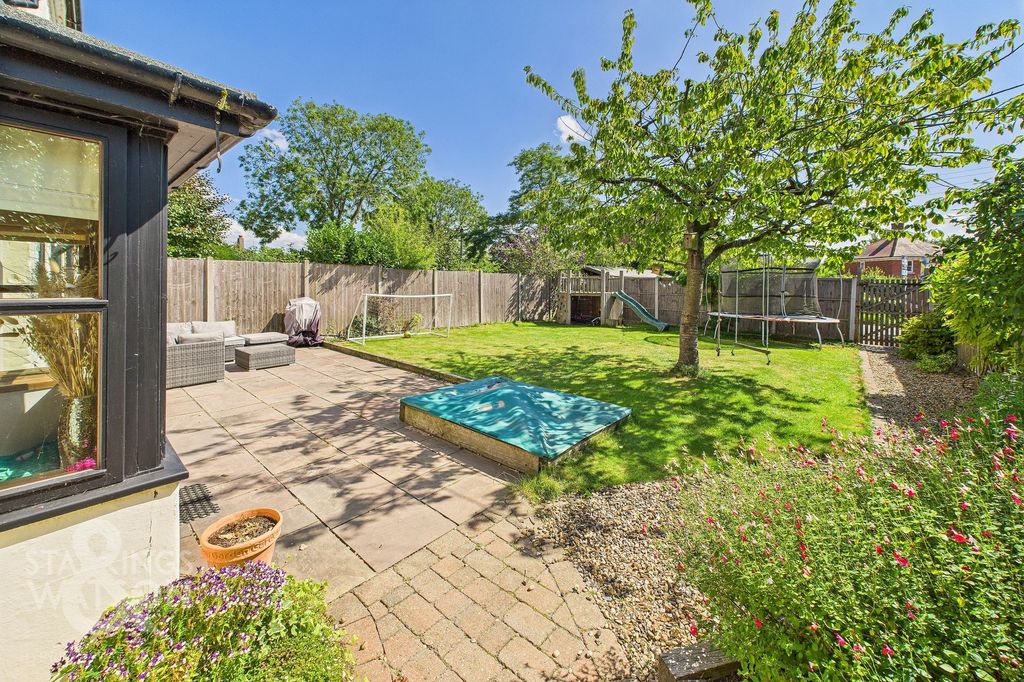 Property photo 3 of 29