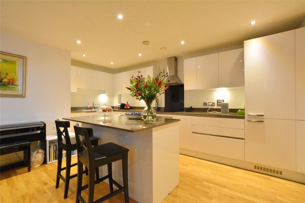 Property photo 3 of 12 Picture No. 04