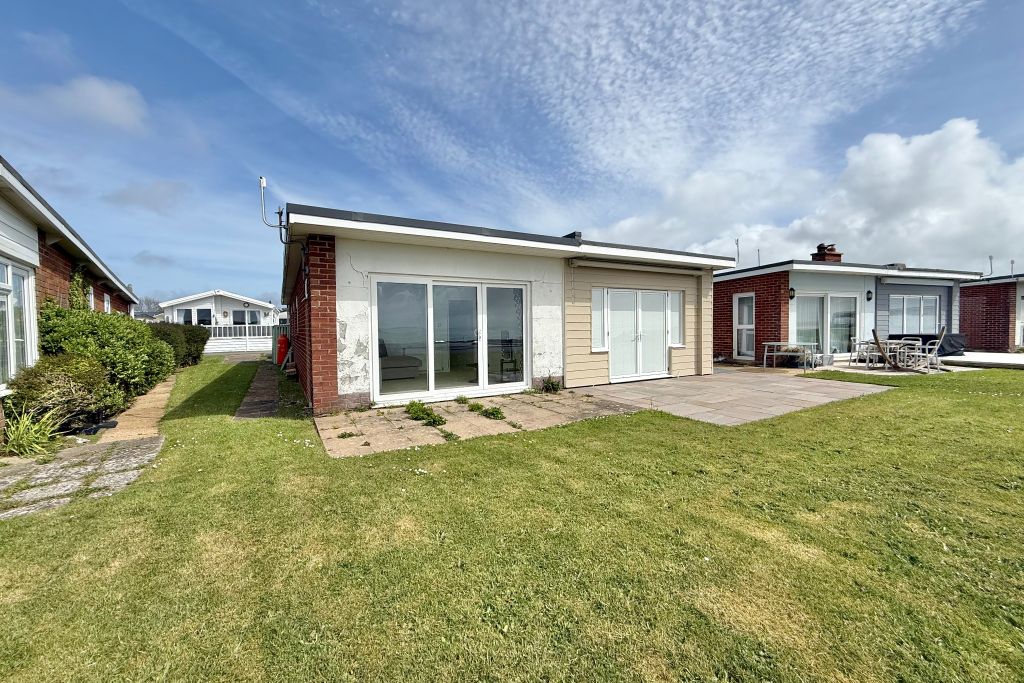 Property photo 1 of 9 Front