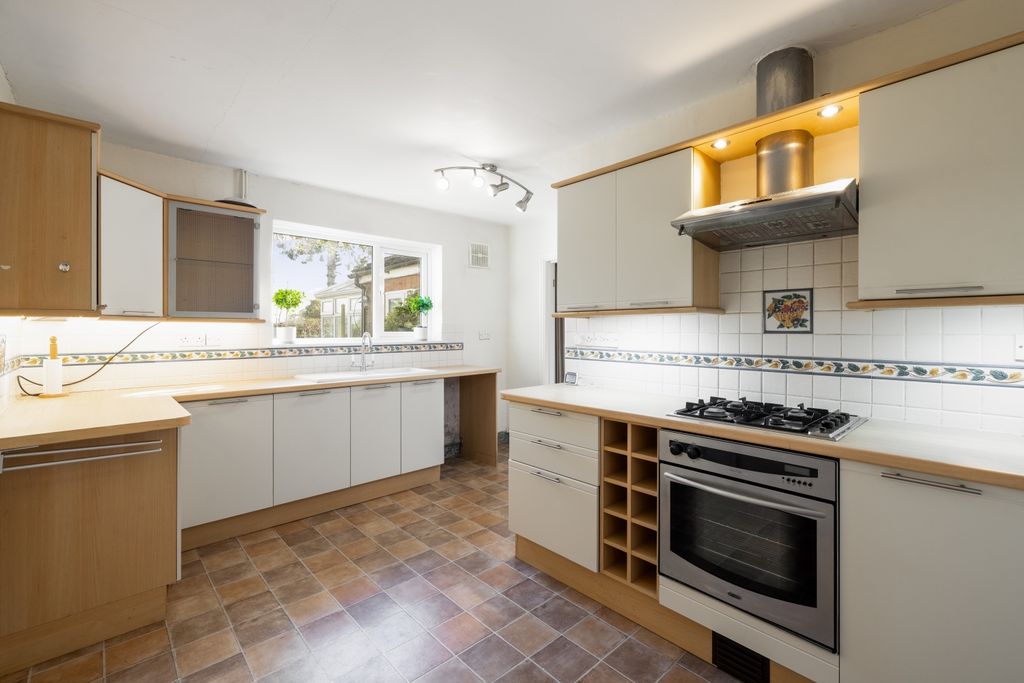 Property photo 3 of 30 2 Church Terrace (Roughton)-23