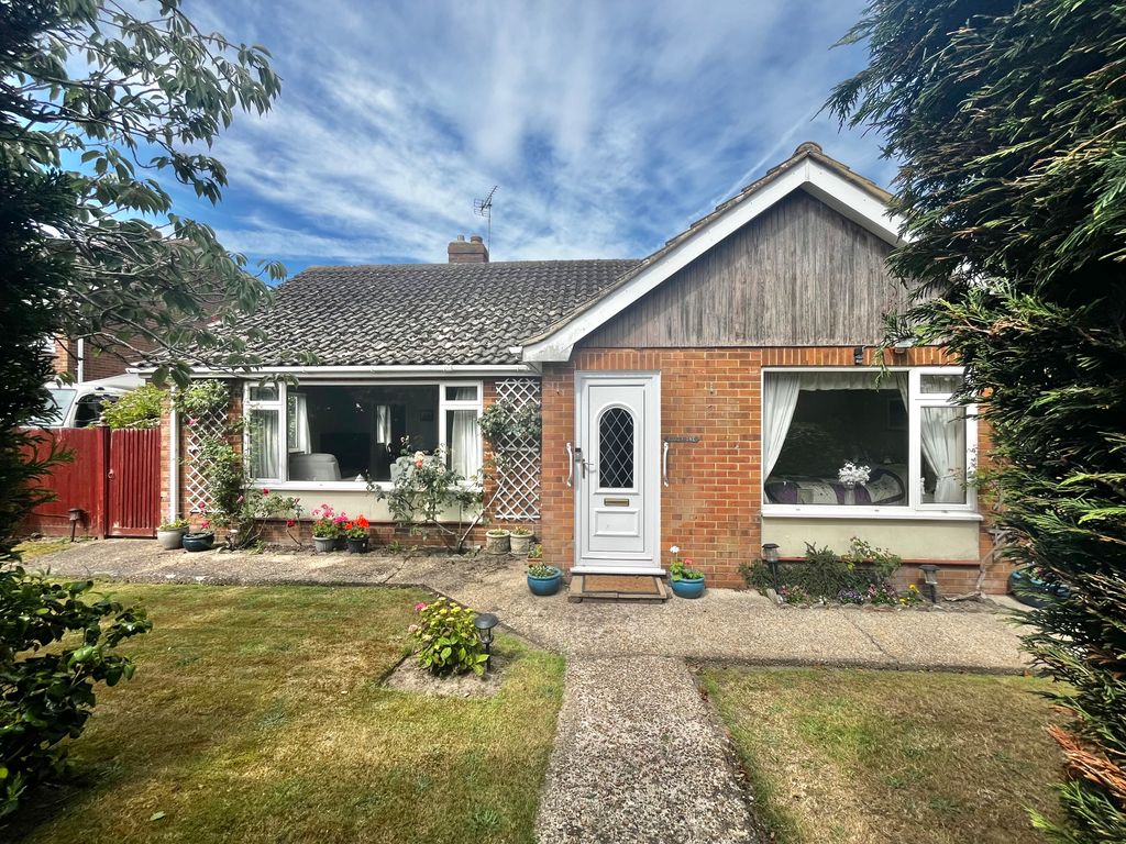 Property photo 3 of 35