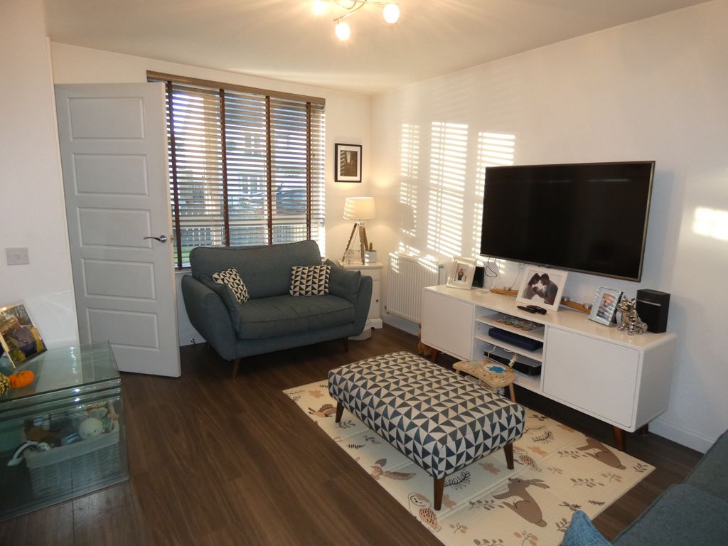 Property photo 2 of 22 Lounge