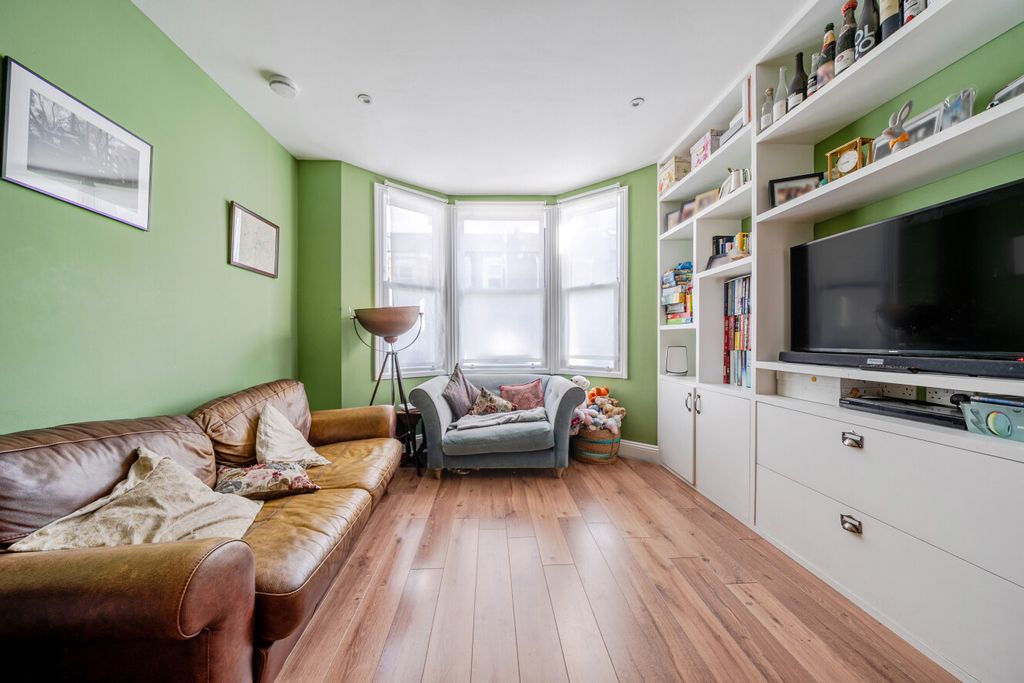 Property photo 2 of 15 1534570-17-6Ad246...