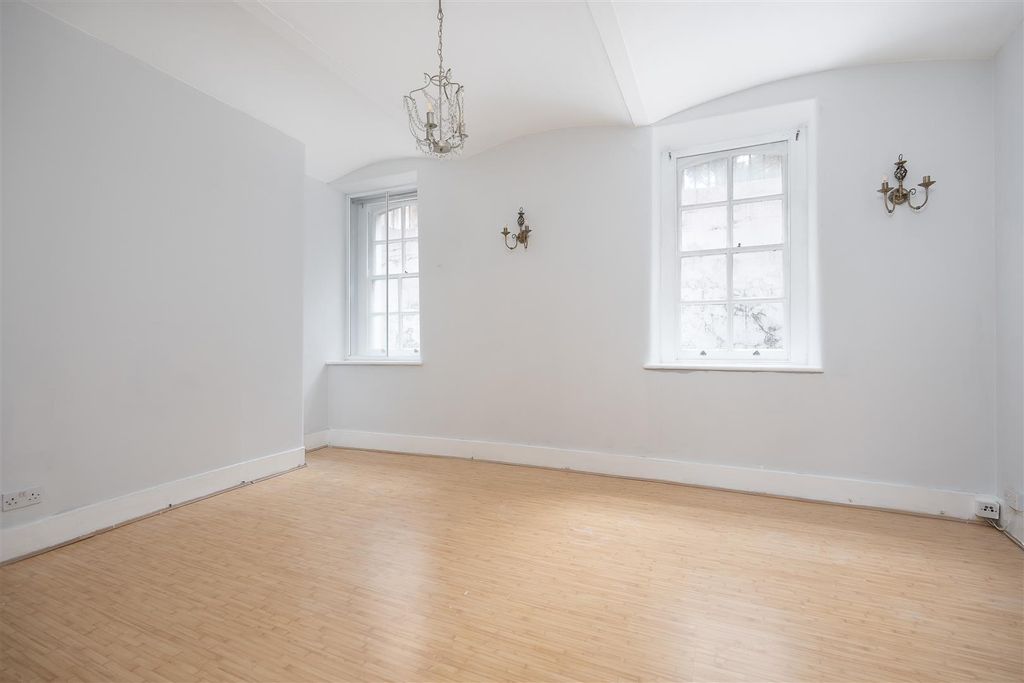 Property photo 3 of 15 Living Room