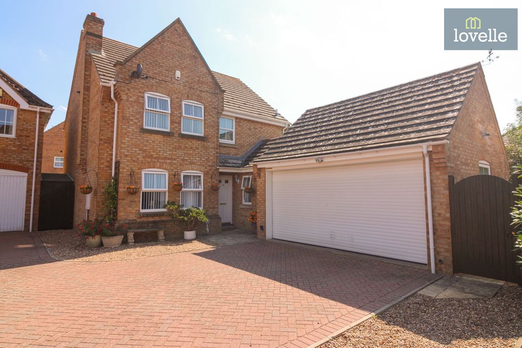 Property photo 1 of 31