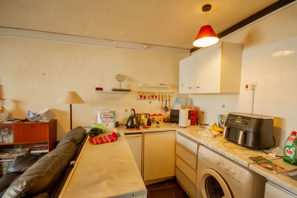 Property photo 3 of 7 To Book A Viewing Call Tps Lostwithiel On 01208 87