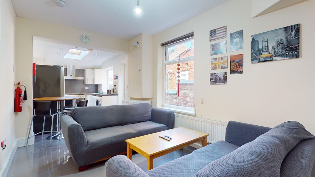 Property photo 1 of 13 Photo 0