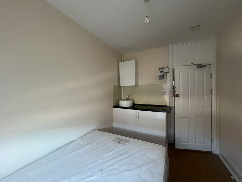 Property photo 2 of 7 Gallery