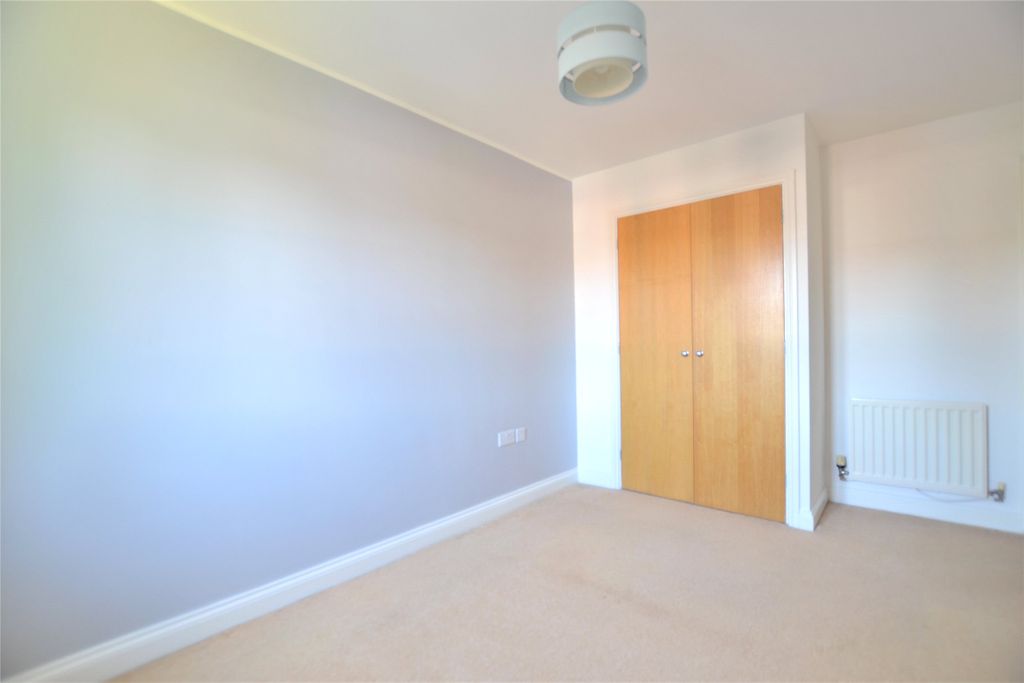 Property photo 3 of 9 Master Bedroom