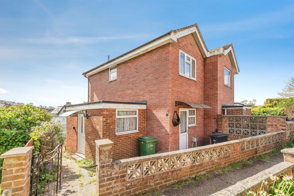 Property photo 1 of 16