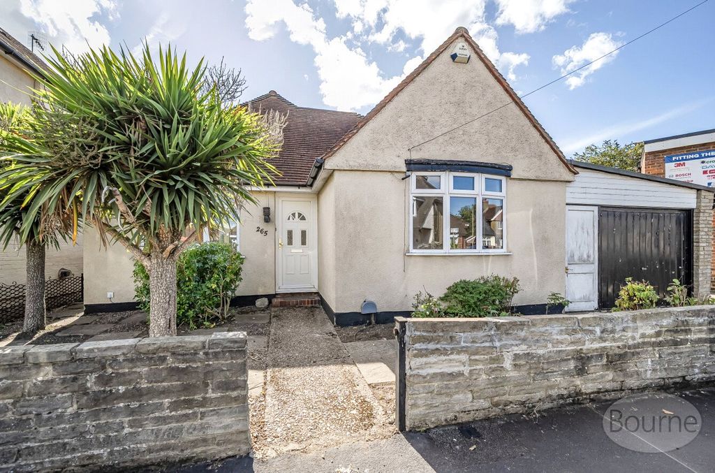 Property photo 1 of 17 Picture No. 12