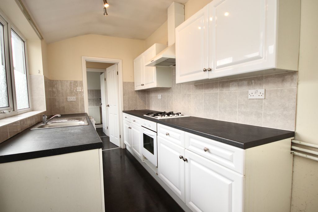 Property photo 3 of 9 Img_0006