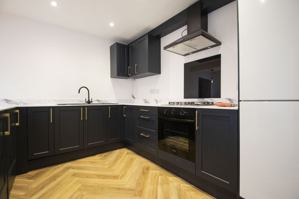 Property photo 2 of 13 Photo 2