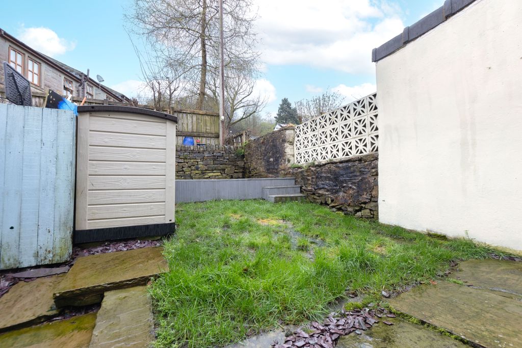 Property photo 2 of 13 2