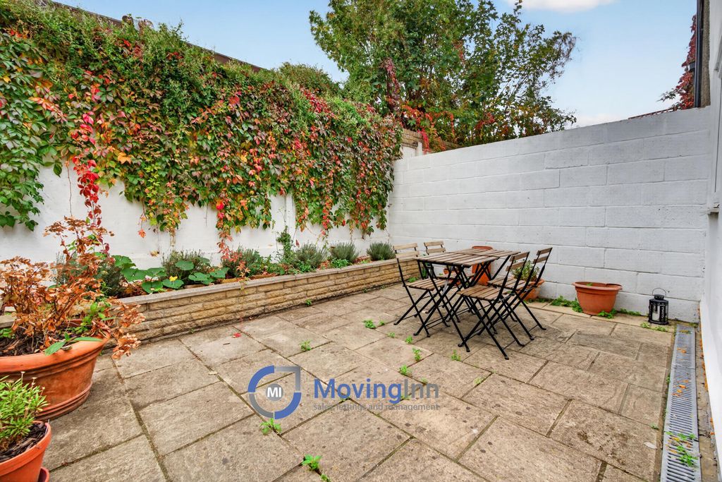 Property photo 2 of 19 Terrace / Patio