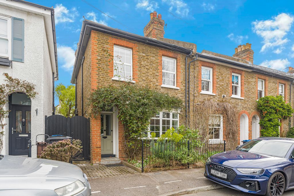 Property photo 1 of 18