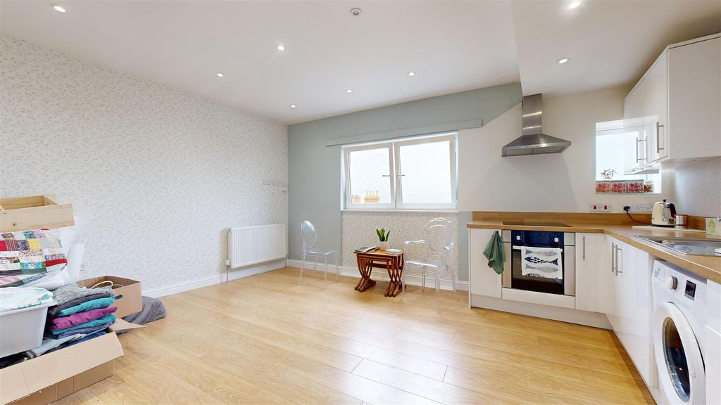 Property photo 2 of 11 103-Fortuneswell-07162024_083618.Jpg