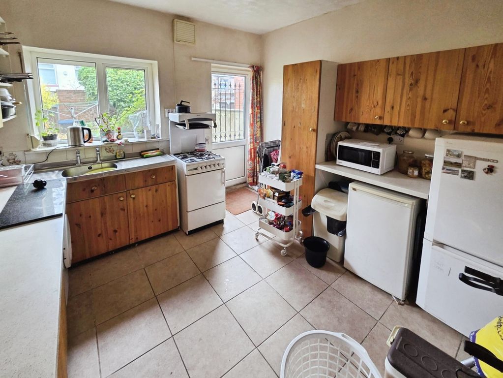 Property photo 2 of 10 Pbox-Img.Jpg