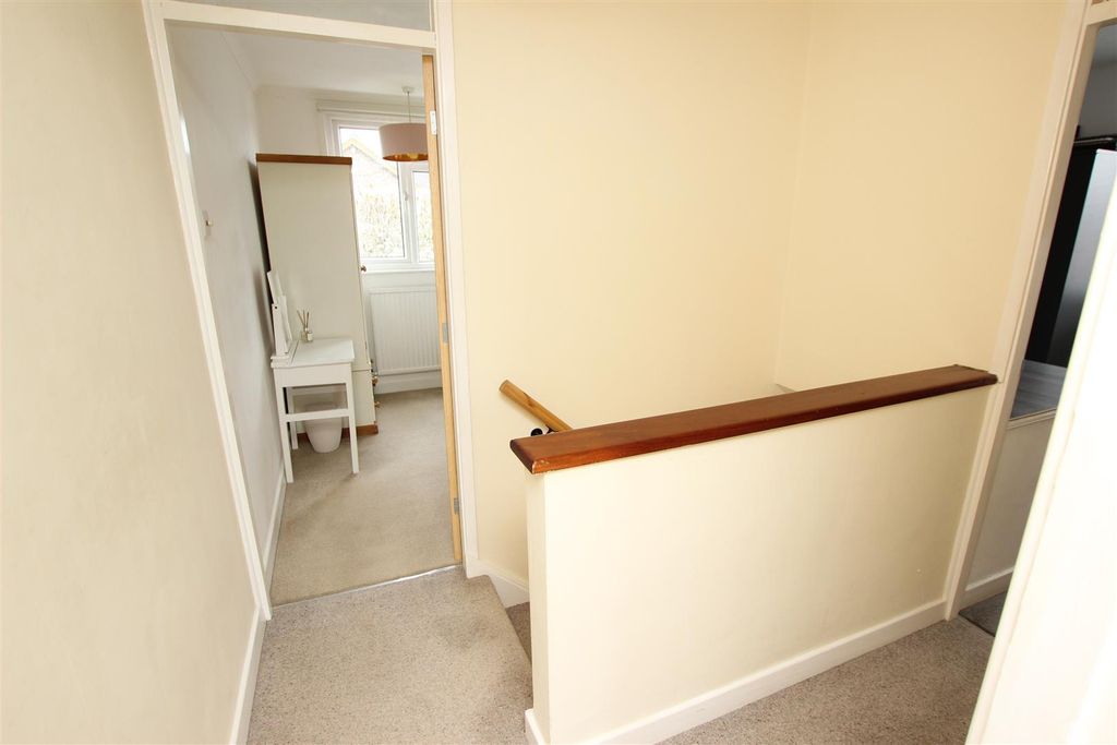 Property photo 2 of 18 First Floor Landing