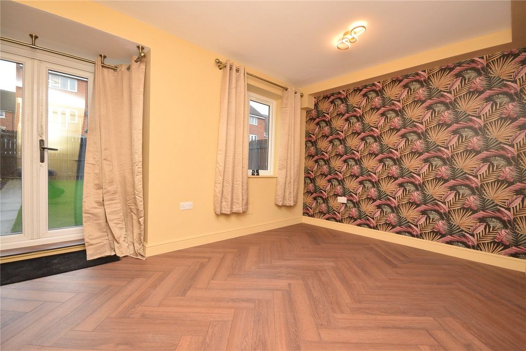 Property photo 3 of 17 Picture No. 65