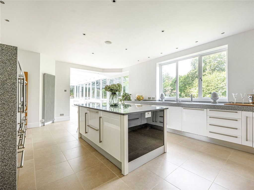 Property photo 2 of 29 Picture No. 59
